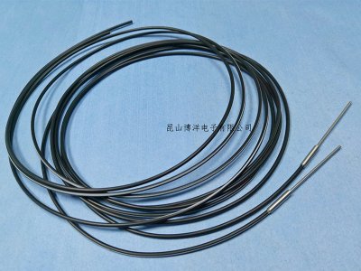 大量钻机光纤线